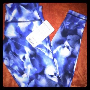 Lululemon Wunder Under LR Tight